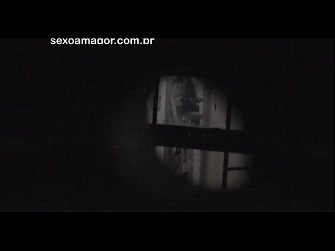 ❤️ Hoʻopaʻa malū ʻia ʻo Blondie e kahi voyeur kaiāulu i hūnā ʻia ma hope o nā pōhaku lepo Fucking ma haw.tubsexercom.ru ❌